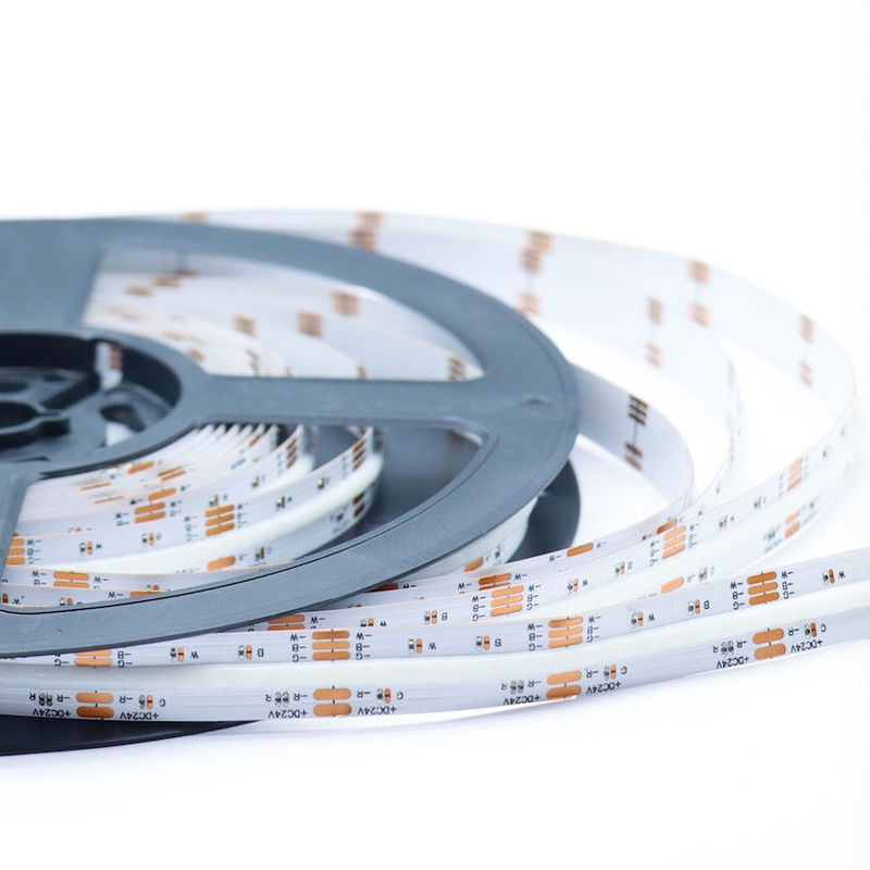 784 LED/m Puce RGBW COB LED Strips Dimmable de -20°C à 60°C Tension d'entrée en courant continu 24V