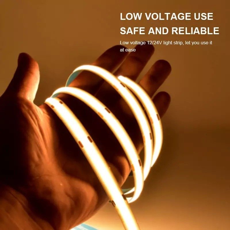12V 24V résistant à l'eau IP65 IP67 IP68 CRI90 Dimmable 5M Flexible COB LED Strip pour l'intérieur extérieur