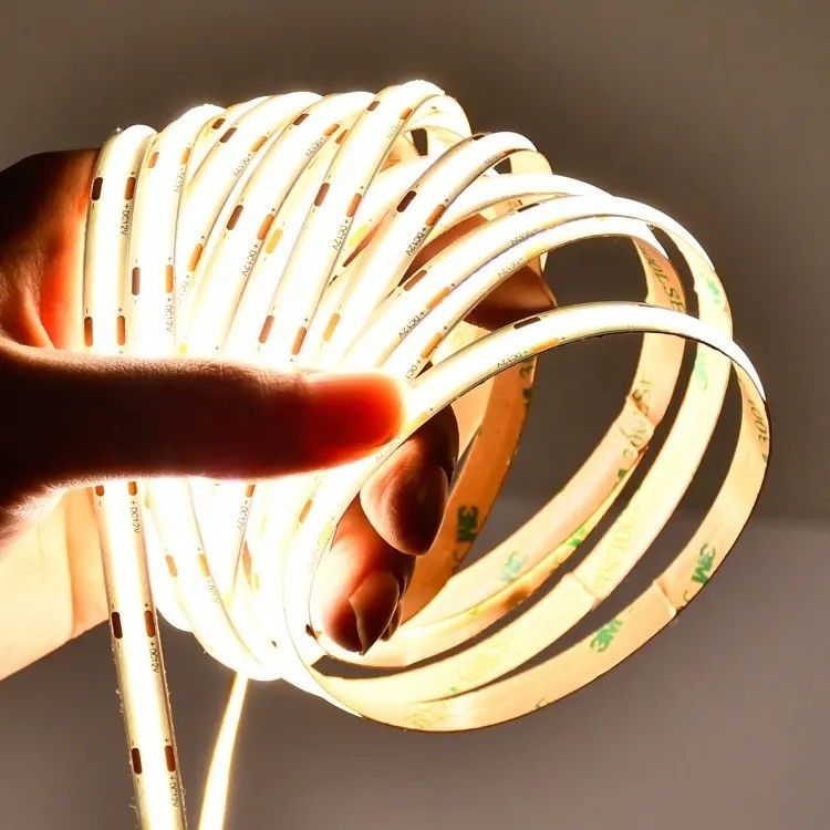 2700K 110lm 2023 HT 5m 10m 12v 24v 220v Rgbw Cob Light Strip Cob Led Strip Lumière de la bande à LED