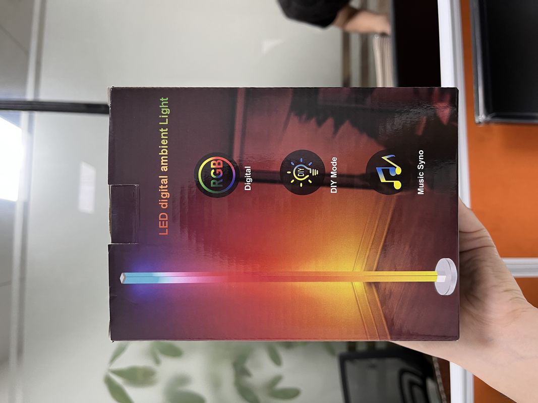 2- RGB IC Smart Corner Light Télécommandé Tuya Support Google Alexa LED Corner Lamp Pour le salon