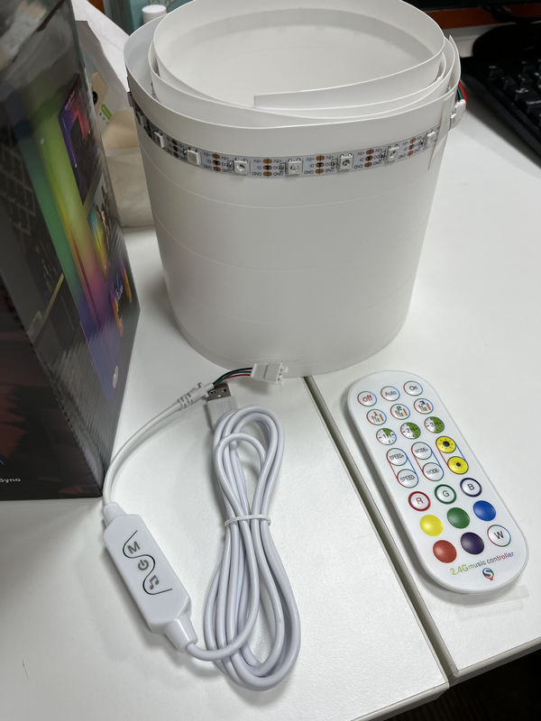 Google Alexa Compatible Lumière de coin Décoration moderne Soutenir Tuya télécommandé