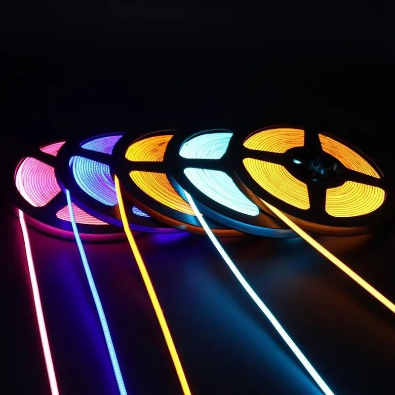 90 Ra CRI COB RGB LED Strip Light Non étanche 12V 24V pour le service de solutions d'éclairage