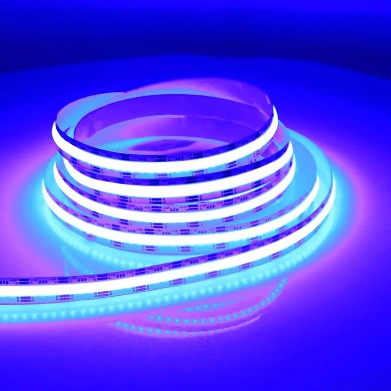 Fournir une lampe à bande LED numérique RGB COB flexible avec 50000 heures de travail et 3-