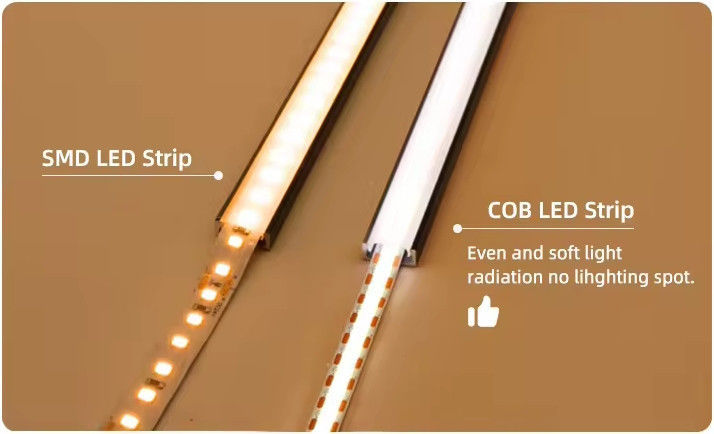 RGB 756 leds COB LED Strip 12V 24V 5M avec 90 Ra et -45 50C Température de fonctionnement