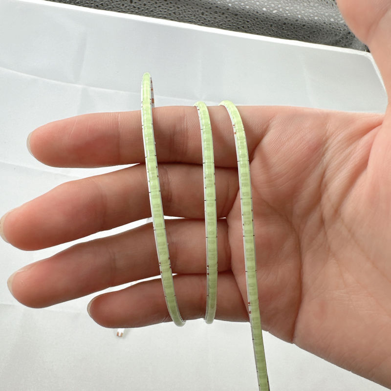Super mince largeur de 3 mm de cuivre PCB Cob Strips Lumière pour la décoration de bureau intérieur extérieur