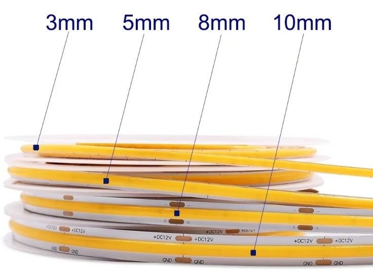 DC 12V 24V 5V Ultra étroit 3mm sans points COB LED Strip Light pour un éclairage flexible